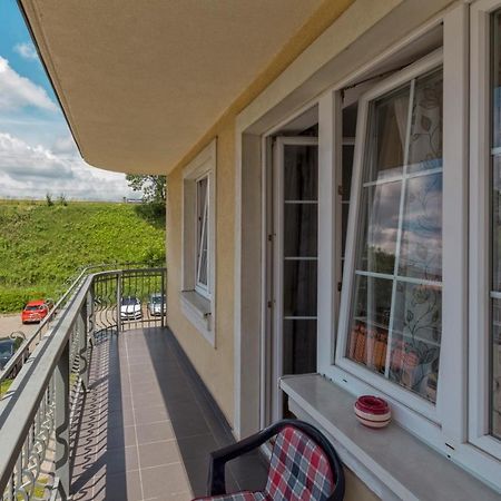 オルシュティンApartament Przy Starowceアパートメント エクステリア 写真