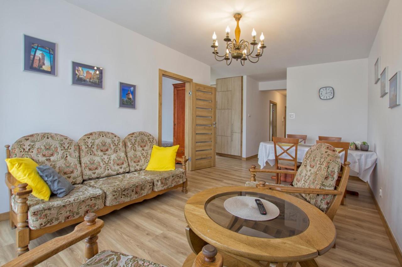 オルシュティンApartament Przy Starowceアパートメント エクステリア 写真